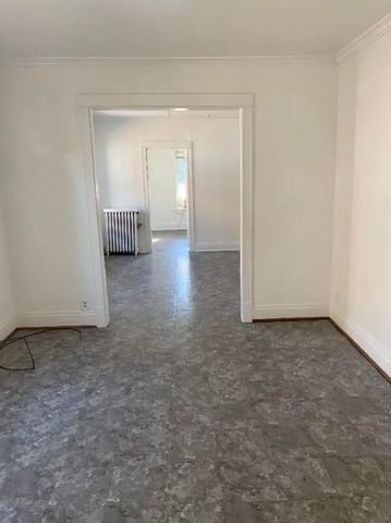 4311 Baring Avenue, East Chicago, IN 46312