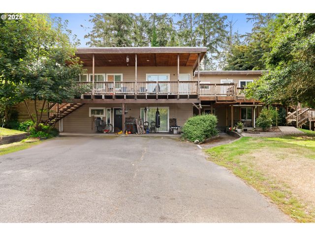 92256 HUMMINGBIRD Ln, Warrenton, OR 97146
