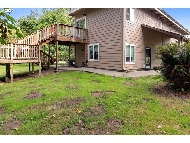 92256 HUMMINGBIRD Ln, Warrenton, OR 97146