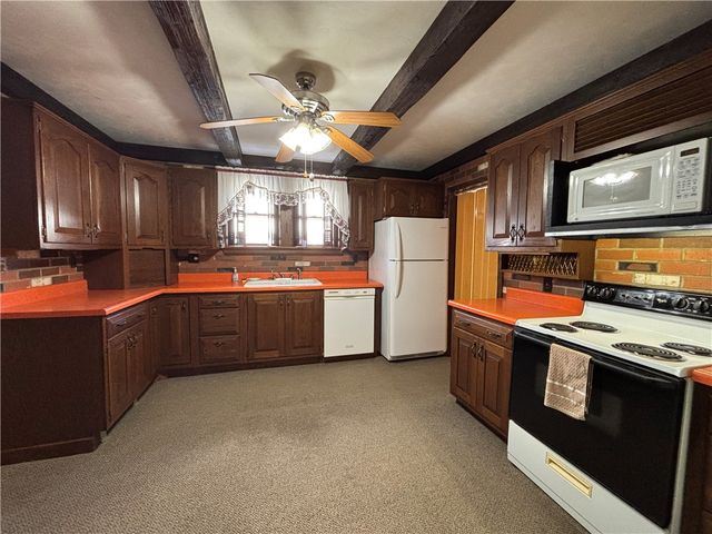 20 North Tionesta Avenue, Kane Boro, PA 16735