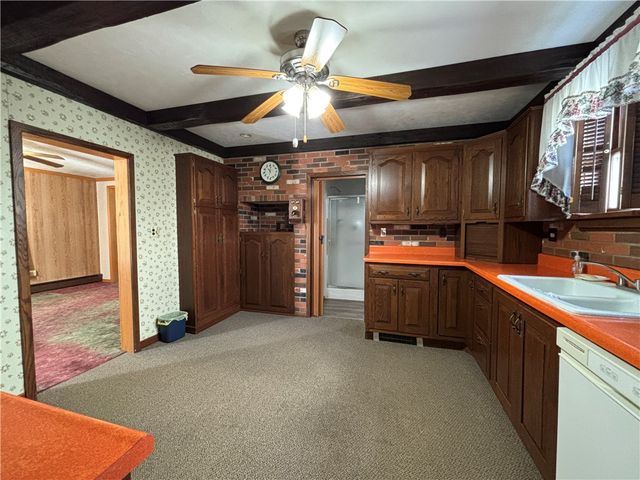 20 North Tionesta Avenue, Kane Boro, PA 16735