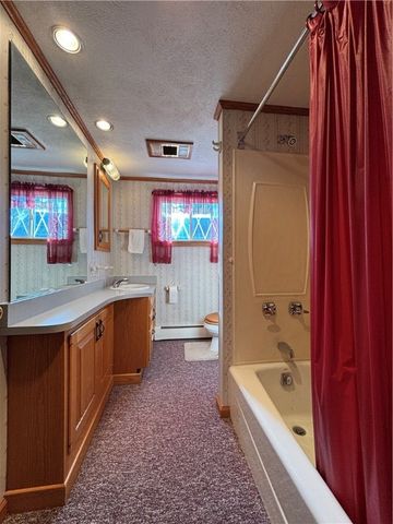 20 North Tionesta Avenue, Kane Boro, PA 16735