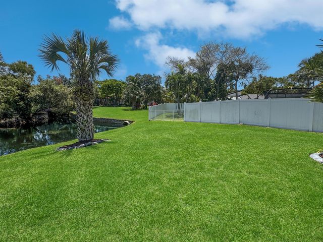 180 NW 47th Avenue, Deerfield Beach, FL 33442