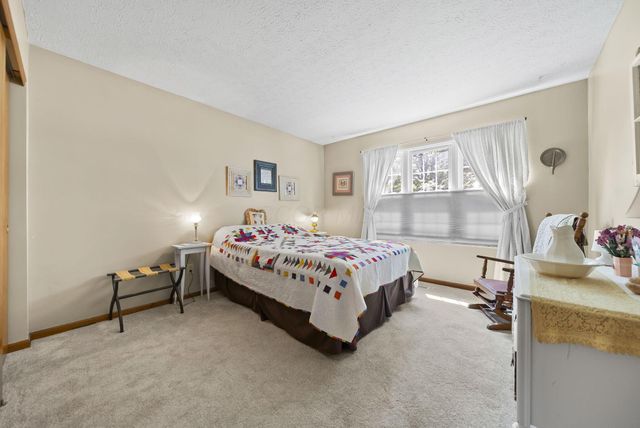 3529 Lake Louise Drive, Grove City, OH 43123