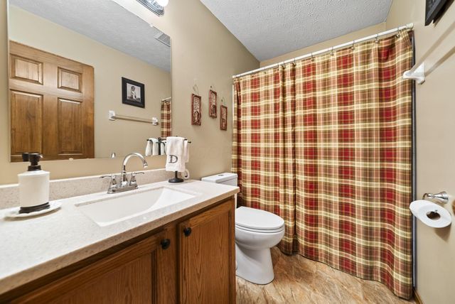 3529 Lake Louise Drive, Grove City, OH 43123