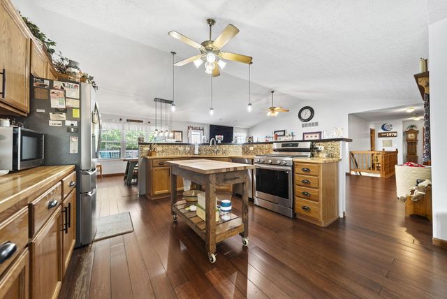 3529 Lake Louise Drive, Grove City, OH 43123
