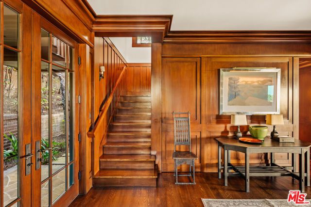 1166 Summit Drive, Beverly Hills, CA 90210