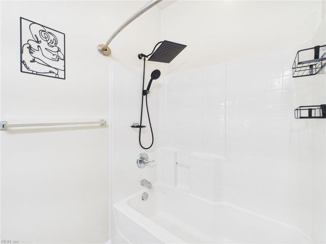 3148 Hyde CIR, Norfolk, VA 23513