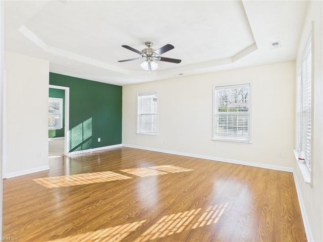 3148 Hyde CIR, Norfolk, VA 23513