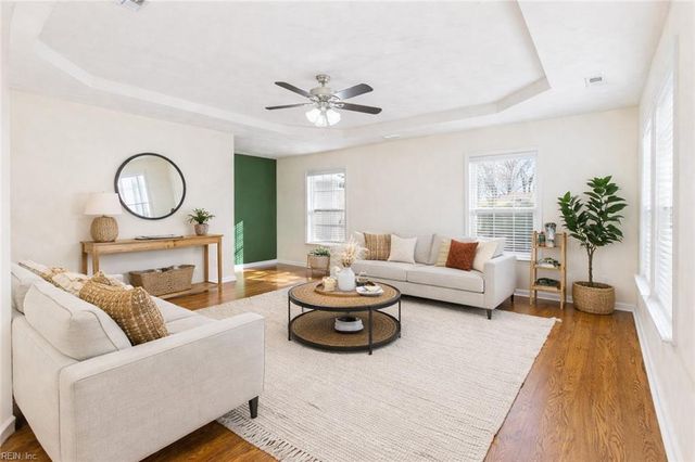 3148 Hyde CIR, Norfolk, VA 23513