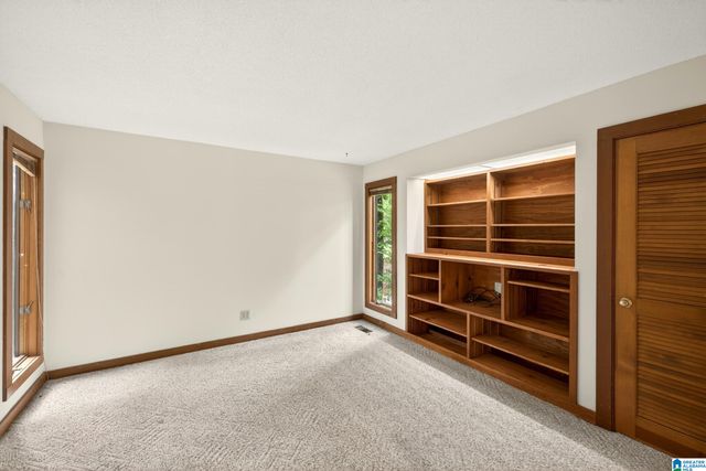 2905 KIRKCALDY LANE, Birmingham, AL 35242