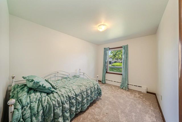 133 VILLA DRIVE, Neenah, WI 54956