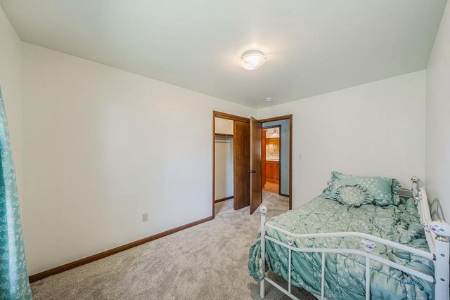133 VILLA DRIVE, Neenah, WI 54956
