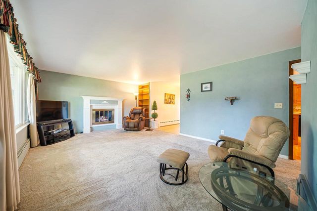 133 VILLA DRIVE, Neenah, WI 54956