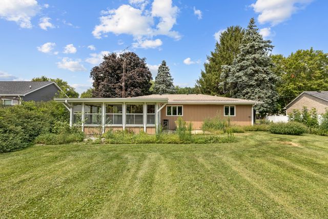 1007 Nancy Road, Lake Holiday, IL 60548