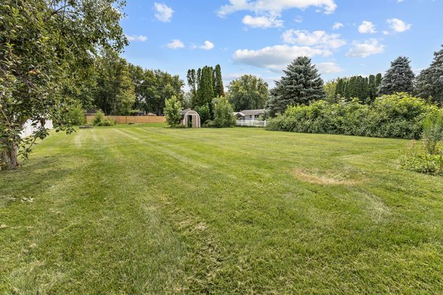 1007 Nancy Road, Lake Holiday, IL 60548