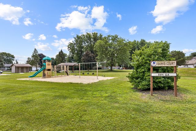 1007 Nancy Road, Lake Holiday, IL 60548