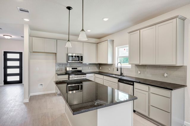 402 Heritage Grove Road, Blue Ridge, TX 75424