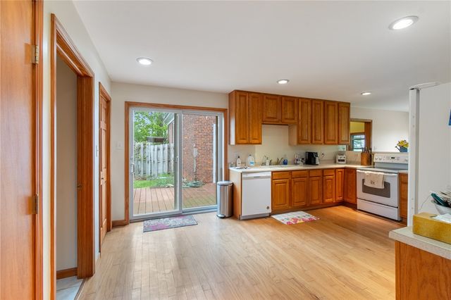 1005 Old Pre-Emption Road, Lyons, NY 14489