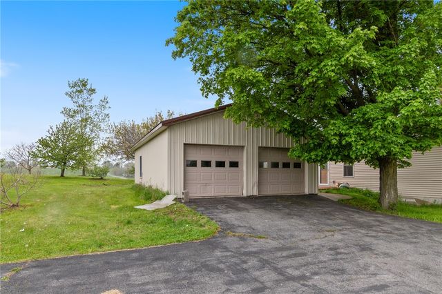 1005 Old Pre-Emption Road, Lyons, NY 14489