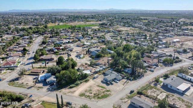 176 LANZA Lane, Socorro, TX 79927