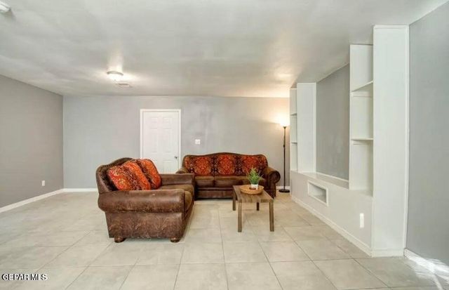 176 LANZA Lane, Socorro, TX 79927