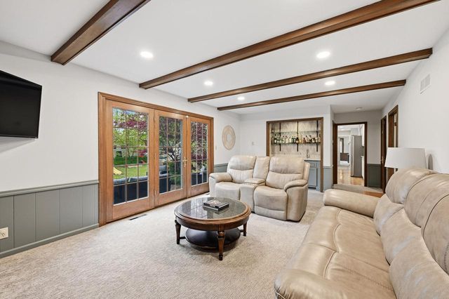 480 Calumet ROAD, Fox Point, WI 53217