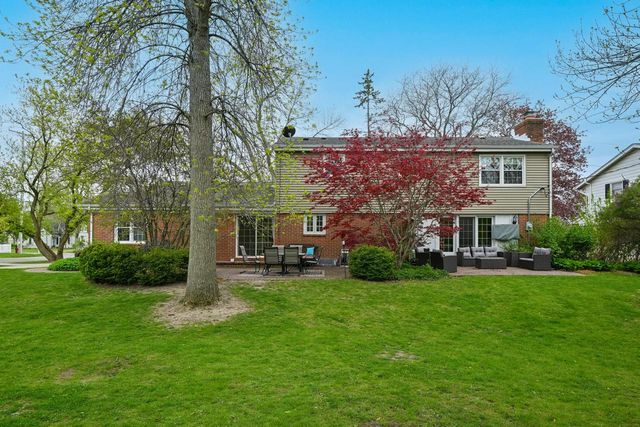 480 Calumet ROAD, Fox Point, WI 53217