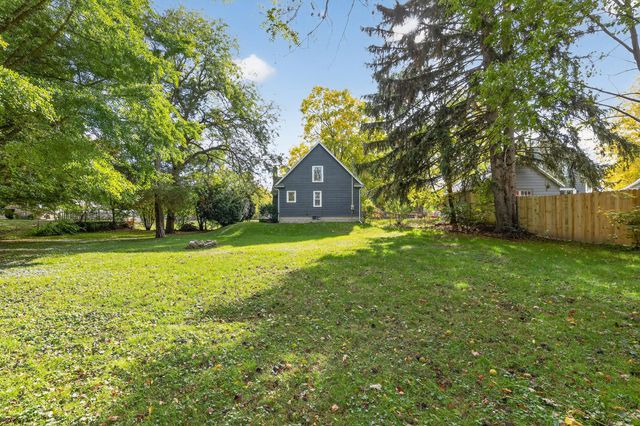 321 W Johnson Road, La Porte, IN 46350