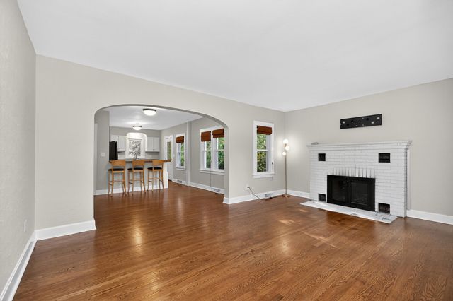 321 W Johnson Road, La Porte, IN 46350