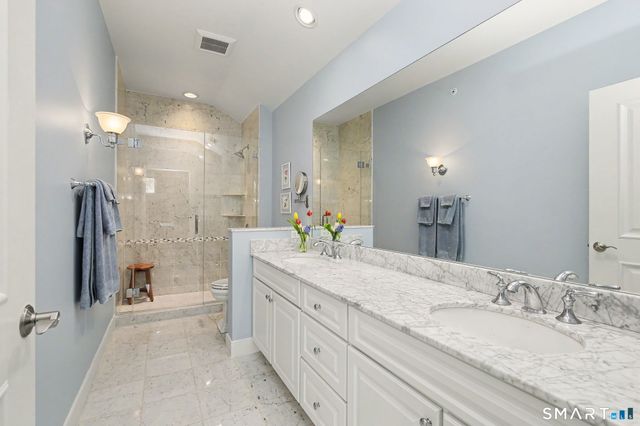 77 Havemeyer Lane 324, Stamford, CT 06902