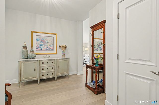 77 Havemeyer Lane 324, Stamford, CT 06902
