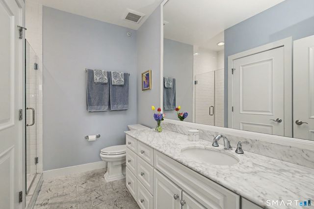 77 Havemeyer Lane 324, Stamford, CT 06902