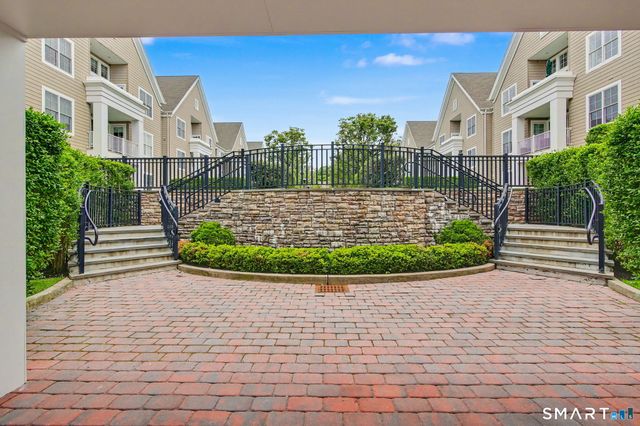 77 Havemeyer Lane 324, Stamford, CT 06902
