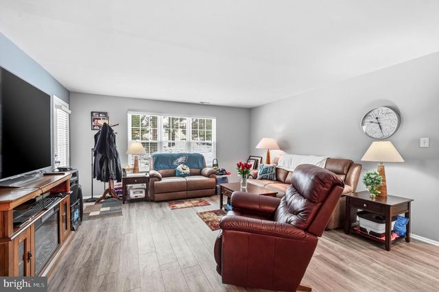 2705-A HEATHERSTONE CT, Mount Laurel, NJ 08054