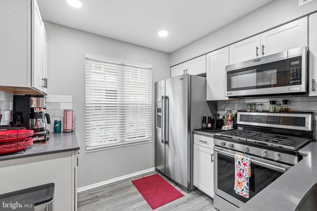 2705-A HEATHERSTONE CT, Mount Laurel, NJ 08054