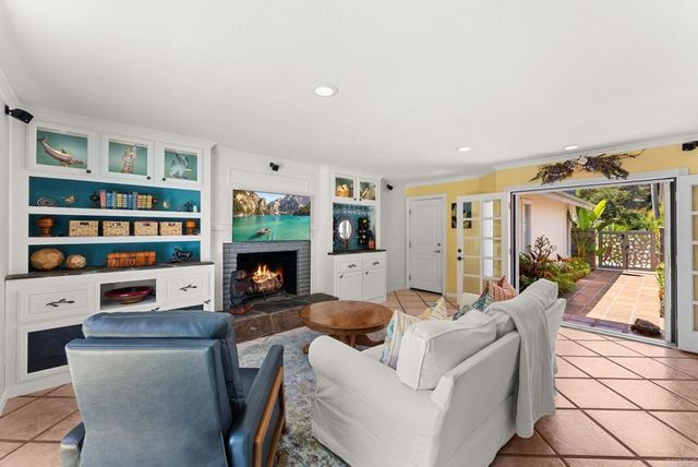 7640 Calle Madero, Carlsbad, CA 92009