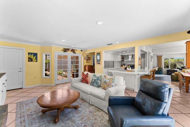 7640 Calle Madero, Carlsbad, CA 92009