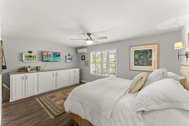 7640 Calle Madero, Carlsbad, CA 92009