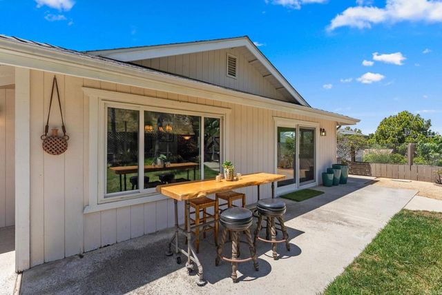7640 Calle Madero, Carlsbad, CA 92009