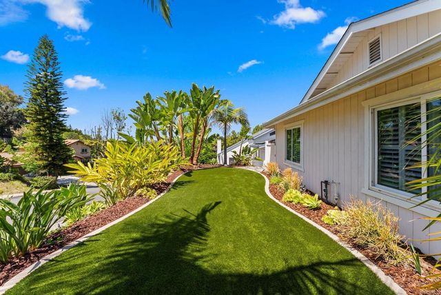 7640 Calle Madero, Carlsbad, CA 92009