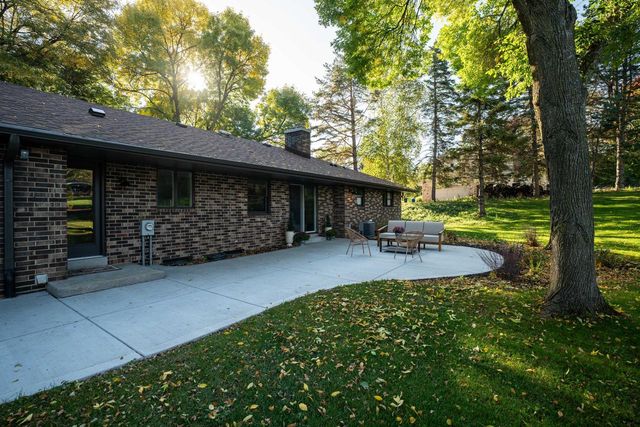 3385 Bradee ROAD, Brookfield, WI 53005