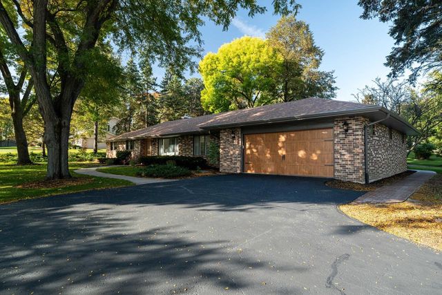 3385 Bradee ROAD, Brookfield, WI 53005