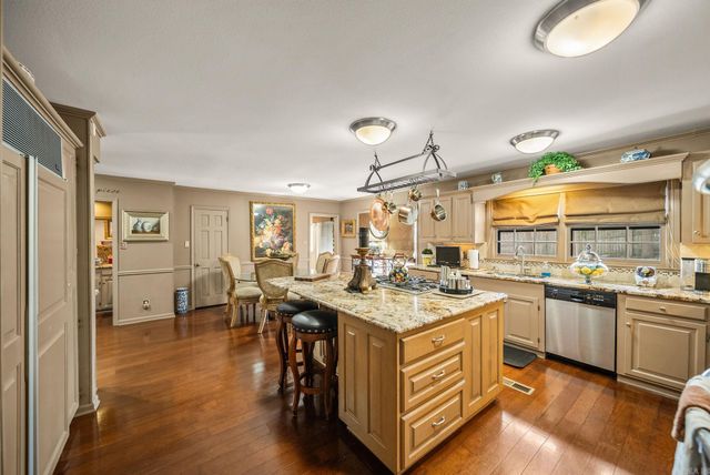 595 Valley Club Circle, Little Rock, AR 72212