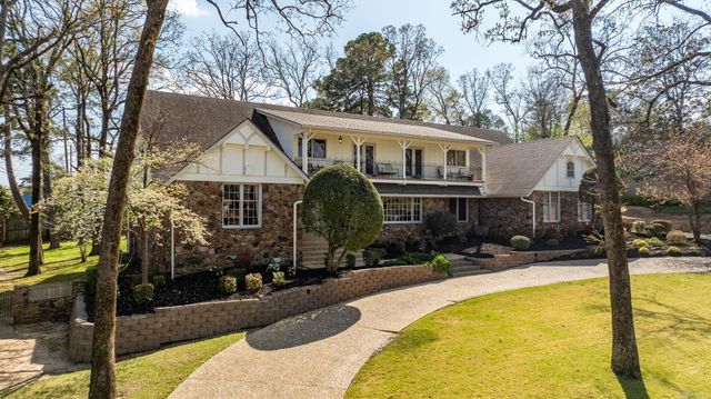 595 Valley Club Circle, Little Rock, AR 72212