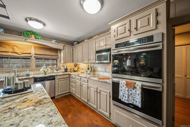 595 Valley Club Circle, Little Rock, AR 72212