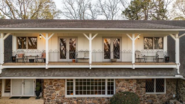 595 Valley Club Circle, Little Rock, AR 72212