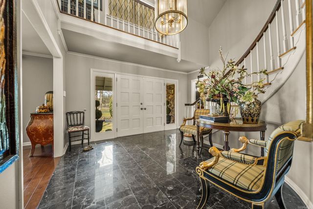 595 Valley Club Circle, Little Rock, AR 72212