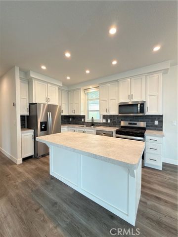 5200 Heil Avenue 64, Huntington Beach, CA 92649