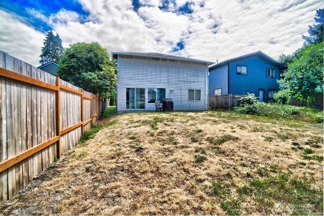 10245 42nd Avenue SW, Seattle, WA 98146
